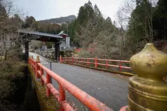 洞川温泉街から奥へ進んだ場所にある清浄大橋