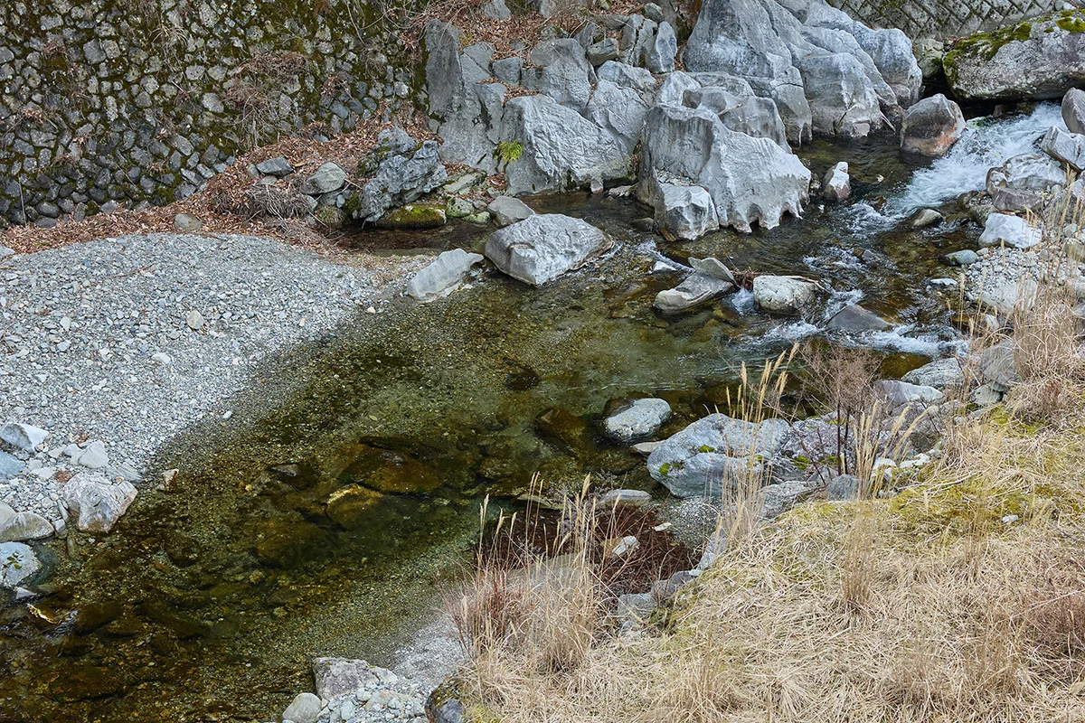 透明度の高い山上川