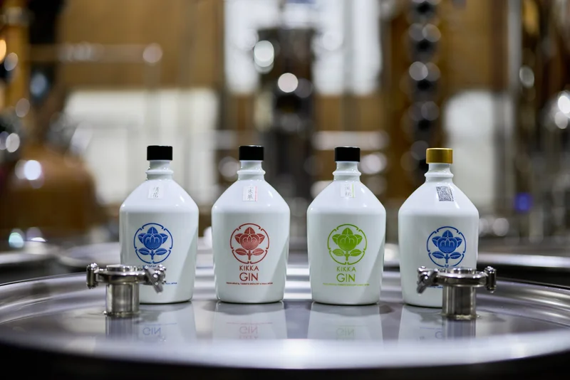 油長酒造の事業の1つ、大和蒸溜所がつくるクラフトジン「橘花KIKKA GIN」