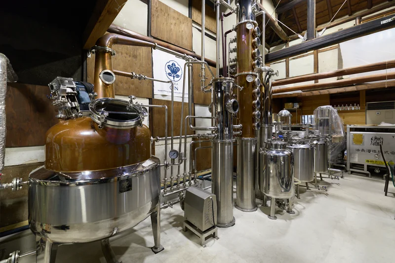 クラフトジン「橘花KIKKA GIN」をつくる大和蒸溜所の蒸留機